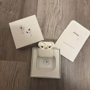 🔥Apple AirPods 3rd Generation Wireless In-Ear Headset - White - Excellent🔥